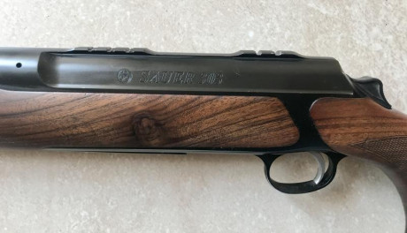 Vendo rifle semiautomático Sauer S303 Classic en cal. 30-06.
El rifle funciona perfectamente y tiene un 02