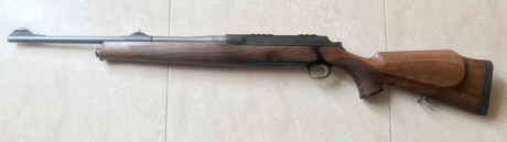 Vendo rifle semiautomático Sauer S303 Classic en cal. 30-06.
El rifle funciona perfectamente y tiene un 01