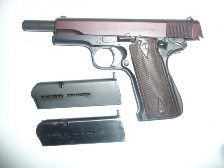 En venta esta pistola, pavonada en marrón, que fue reglamentaria en la Guardia Civil. Estado general muy 00