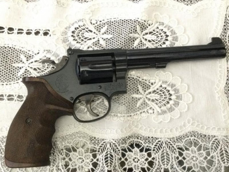 Prácticamente nuevo, solo wadcutter y poco, en F,  cal 38 spl, una revolver de alta precisión, todo un 00