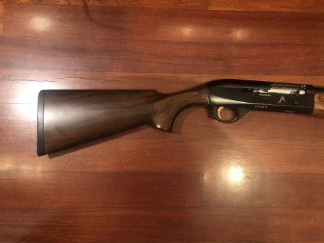 vendo benelli becaccia calibre 20/76.
comprada en 2020, con un par de salidas al monte.
pesa 2450g cañon 10