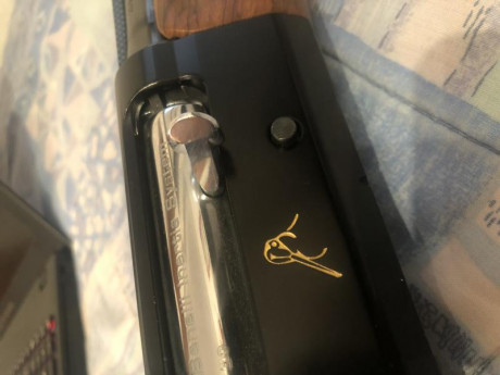 vendo benelli becaccia calibre 20/76.
comprada en 2020, con un par de salidas al monte.
pesa 2450g cañon 30