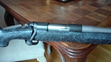 Buenas tardes, 

Vendo casi a estrenar un Winchester 70 modelo 
Coyote Light en 308w.

Lleva bases Warne 12