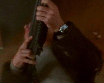 Compañeros,

En vista de las ganas de algunos (Elcafe, Wilcow, Vrakk, etc) por adivinar armas de películas 80