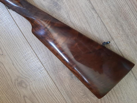 Buenas a todos,
Pongo a la venta está preciosa escopeta plana calibre 20 de la marca UGARTECHEA.
La madera 10