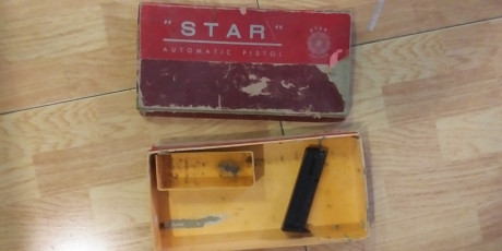 Buenas caja y cargador para star fn o fr del 22, 35 euros conjunto. Envio 10 euros por agencia de transporte 02