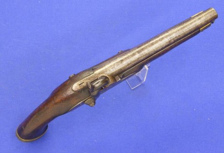 Voy a colocar unas fotos de un arma larga alemana de llave de mecha del siglo XVI. 102