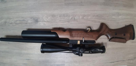 Vendo cometa lynx v10 mkII seminueva apenas ha tirado una caja de balines, esta comprada a principios 00