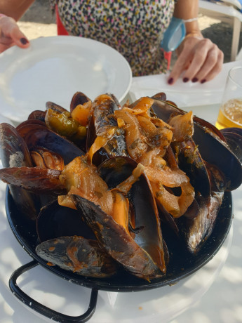 Hoy para comer acelgas hervidas y chuletón de vaca gallega vieja con seis semanas de maduración en cámara 111