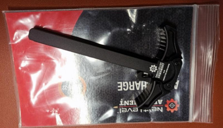 Vendo palanca de armado ambidiestra en aluminio para carabina Smith&Wesson MP15-22.
Permite el armado 02