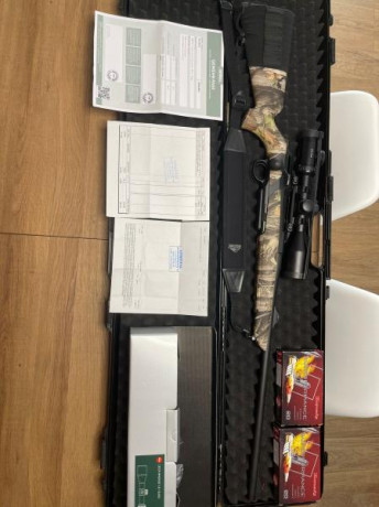 Un amigo vende rifle Merkel Helix calibre 338 Wm. 
El arma tiene instalado un visor Leica Magnus 1,5-12x50, 00