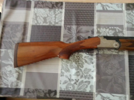 Buenas, tengo un buen amigo que vende una lanber calibre 20 de diestros con polichokes en buen estado, 00