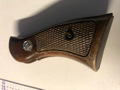 Cachas originales de  Llama Comanche II 20 euros mas envio.  las otras ya están vendidas. 20