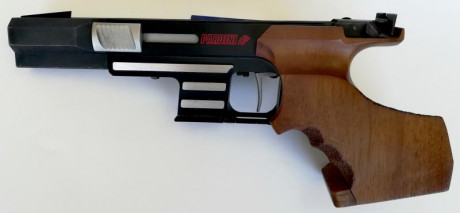  Se vende pistola marca Pardini 22 LR.

En buen estado como se puede apreciar en las fotos y perfecto 02