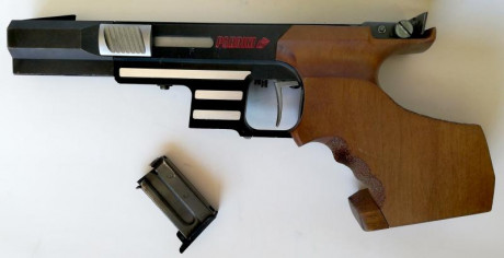  Se vende pistola marca Pardini 22 LR.

En buen estado como se puede apreciar en las fotos y perfecto 20