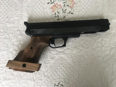 Vendo Gamo Compact, por no usar. 
Pocos disparos, como nueva.  
En perfecto estado.  
160€. 01