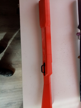 Se vende carabina del 22lr , con dos culatas. El visor no está en venta y no entra en el lote, no se vende 01