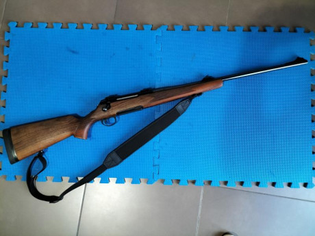Buenos días, vendo rifle Roessler Titan 6 en calibre 7mm RM, en muy buen estado tanto de maderas como 02