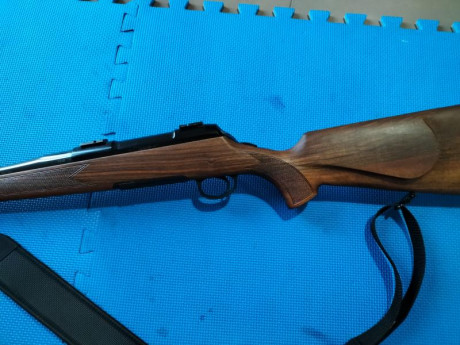 Buenos días, vendo rifle Roessler Titan 6 en calibre 7mm RM, en muy buen estado tanto de maderas como 10