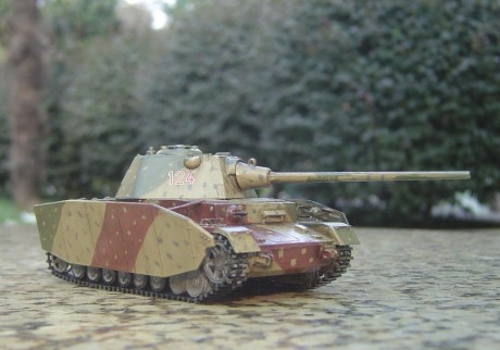 Abro este hilo ya que no puedo trasladar el de maquetas en conversación general, y porque pretendía dar 140