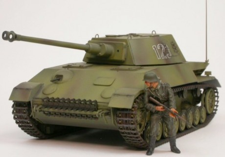 Abro este hilo ya que no puedo trasladar el de maquetas en conversación general, y porque pretendía dar 152