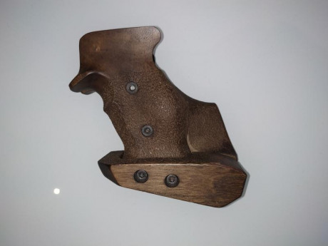 Buenas,

Vendo cacha para zurdos para pistola C20 de feinwerkbaum
Talla pequeña.

Precio 70 euros + envio. 01