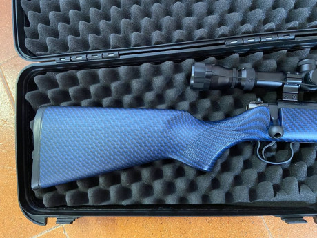 Vendo CZ 455 Varmint calibre 22LR. Carabina en muy buen estado, con hidroimpresión efecto fibra de carbono 02