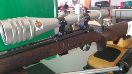 Se vende visor Weaver T36 , con poco uso , aumentos fijos y con reticula de cruz con punto, muy preciso 00
