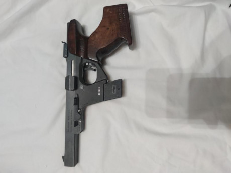 Vendo walther gsp  32 con 2 cargadores zona Alicante-Murcia
607209668 01