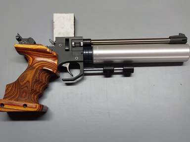 Hola, vendo Röhm Twinmaster Allrounder 4.5mm / .177, pistola de uno y cinco tiros, muy buena para entrenar 02