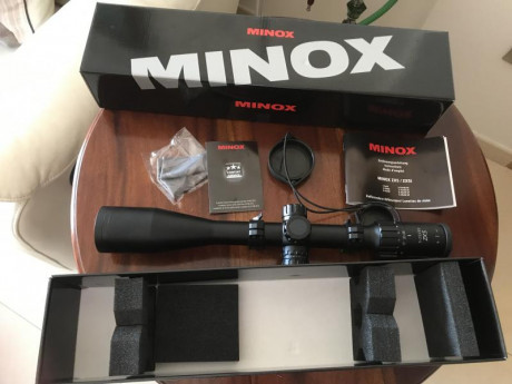 Se ofrece un magnifico visor MINOX ZX5-25x50, estad  NUEVO, solo montado para centrar en carabina BR 22 00