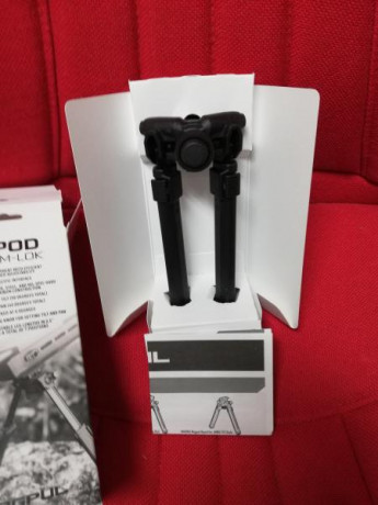 Saludos. Vendo un bípode Magpul, comprado nuevo, 02