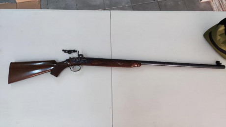 Vendo rifle de Avancarga Rigby 451 AMR C-44, se puede ver en Cartagena. PRECIO:   VENDIDO 
El arma se 02