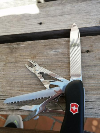 Vendo Victorinox Hercules, con bloqueo antiguo.
50€+envío.

619805255 01