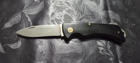 Vendida Aitor Forester en Micarta, en muy buen  estado.
Precio 110€ + envio 01
