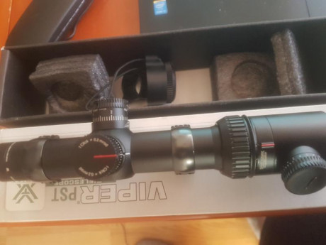Vendo Vortex Viper 1-4x24 PST reticula iluminada con 10 intensidades,en estado como nuevo sin marcas de 01