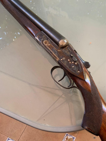 Un amigo vende magnifica escopeta AYA, modelo PR, ideal para colección o tiro y caza. Calibre 12.
Se trata 00