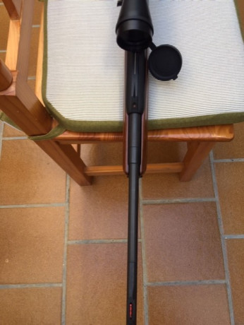 Hola compañeros, dispongo de Rifle Merkel SR1 semiautomático, calibre 8x57JS, visor Meopta 2-12x50 con 10