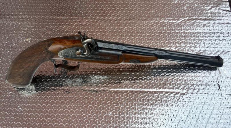 Buenas, 
Un compañero me pide que le suba  esta pistola "Gastine Renette" de Arsa que pone a 02