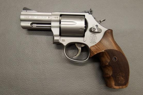 Buenas a todos

Estoy buscando algo muy específico, concretamente un SMITH WESSON 686 en tres pulgadas, 00