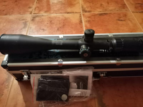 Vendo visor HAWKE SIDEWINDER 30 SF 8-32X56 20X por no usar, precio 320 00