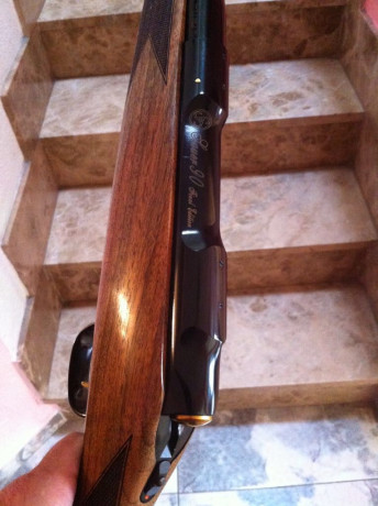 El amigo Antonio me dice q le anuncie este rifle para su venta.

Es un Sauer 90 final edición, en calibre 02