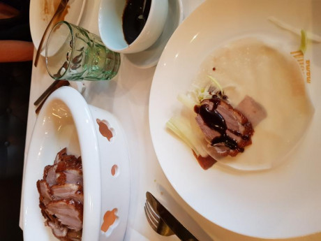 Hoy para comer acelgas hervidas y chuletón de vaca gallega vieja con seis semanas de maduración en cámara 20