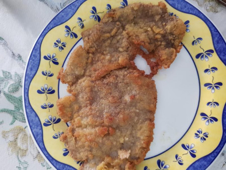 Hoy para comer acelgas hervidas y chuletón de vaca gallega vieja con seis semanas de maduración en cámara 22