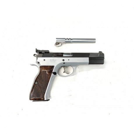 Buenas.
Pongo a la venta Tanfoglio de 9 mm. en perfecto estado de funcionamiento.
Se han disparado unos 10