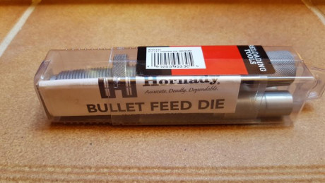 En venta este colocador de puntas de la prestigiosa marca Hornady, nuevo a estrenar. Abierto para hacer 01