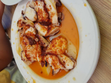 Hoy para comer acelgas hervidas y chuletón de vaca gallega vieja con seis semanas de maduración en cámara 60