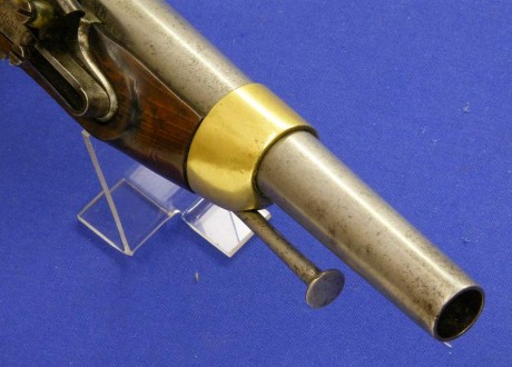 Voy a colocar unas fotos de un arma larga alemana de llave de mecha del siglo XVI. 02