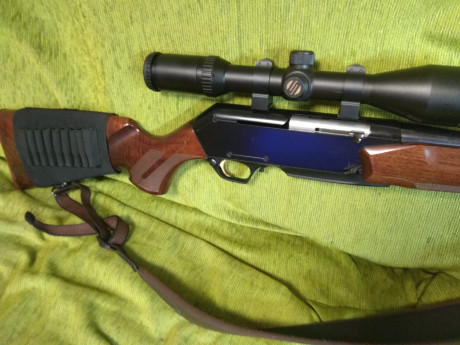 FN Long Track 300WM, con bases y anillas Warne con visor  2´5-10x50.
Prácticamente nuevo y puesto a tiro.
El 02