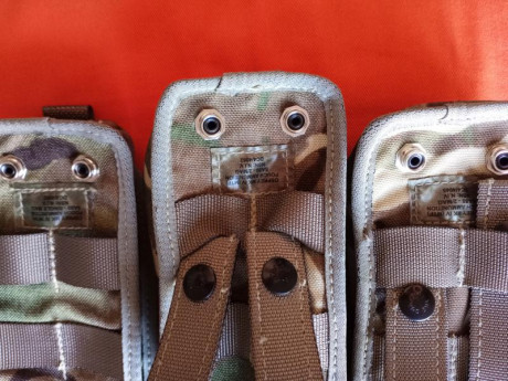 Vendo 3 Portacargadores MTP, dos son dobles y uno para cargador individual. Originales del ejército británico

Están 00